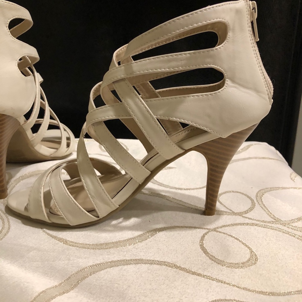 Sandals Size 7 Spring